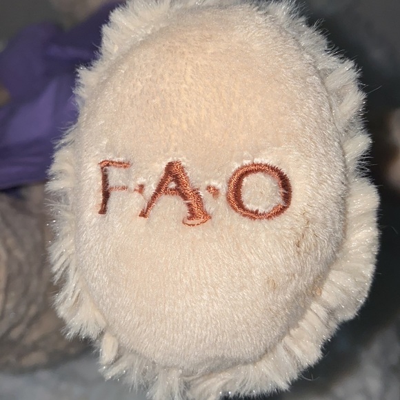 FAO Schwarz 2016 Stuffed Purple Dress & Bow Geoffrey Bear - Picture 9 of 10